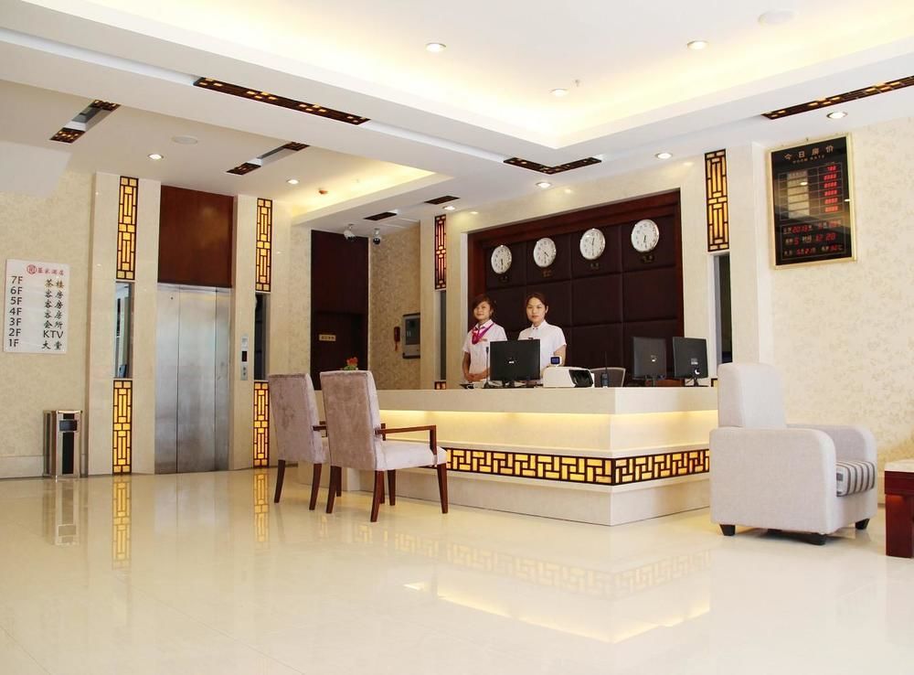 Chengdu Ronghome Hotel Buitenkant foto